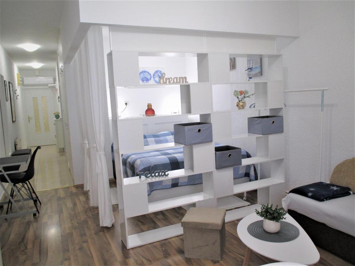 Family Apartment Romina 브르사르 외부 사진